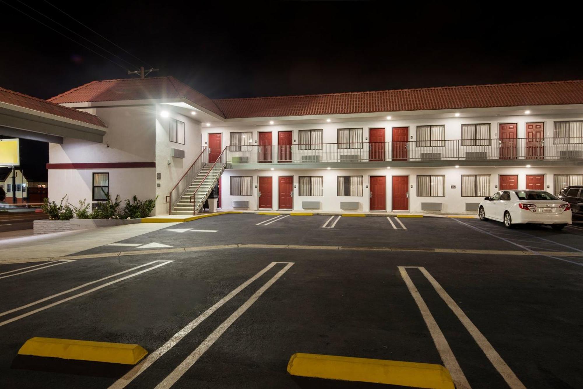 Red Roof Inn Carson - Wilmington, Ca Лос-Анджелес Екстер'єр фото